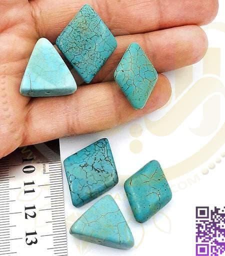 مهره فیروزه طرح دار مثلث کد72 — تصویر ۲
