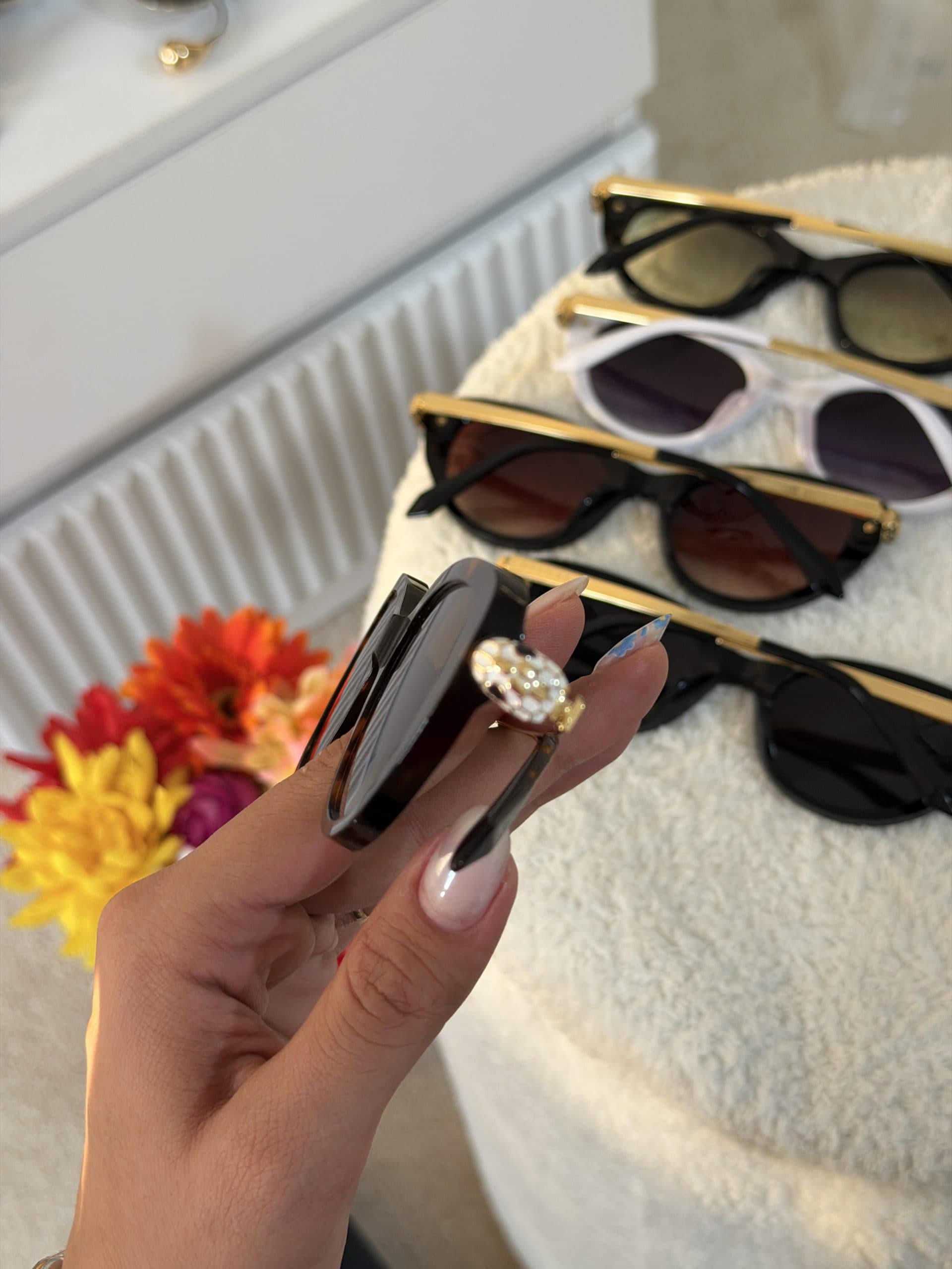 عینک بولگاری گربه ای BVLGARI — تصویر ۷