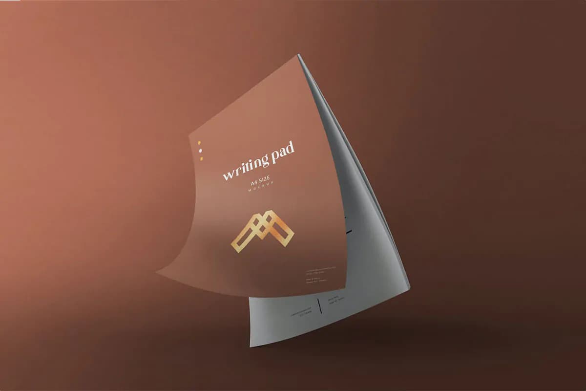موکاپ سربرگ A4 — تصویر ۳