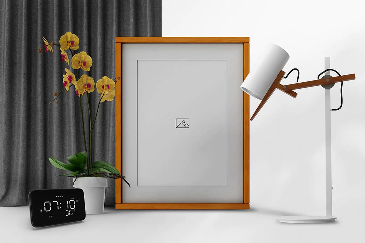 موکاپ قاب عکس چوبی – مدل 3 — تصویر ۲