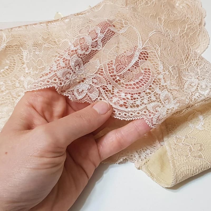 شورت زنانه کوزا مدل گیپور گلدار فانتزی کد 4886 — تصویر ۳
