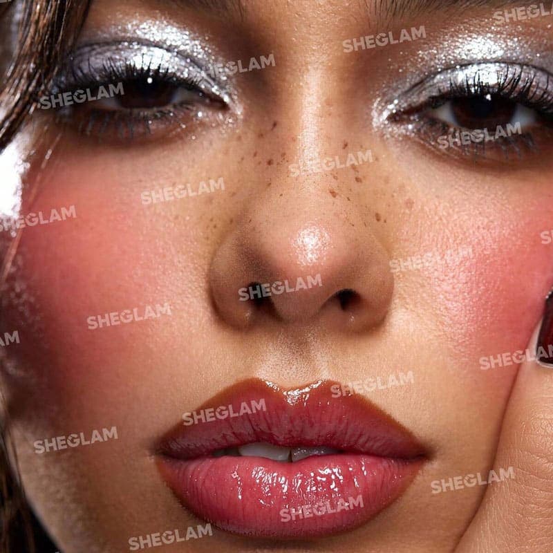 رژگونه سیاه شیگلم SHEGLAM کالکشن Crimson Butterfly مدل Bloodline Color Changing — تصویر ۲