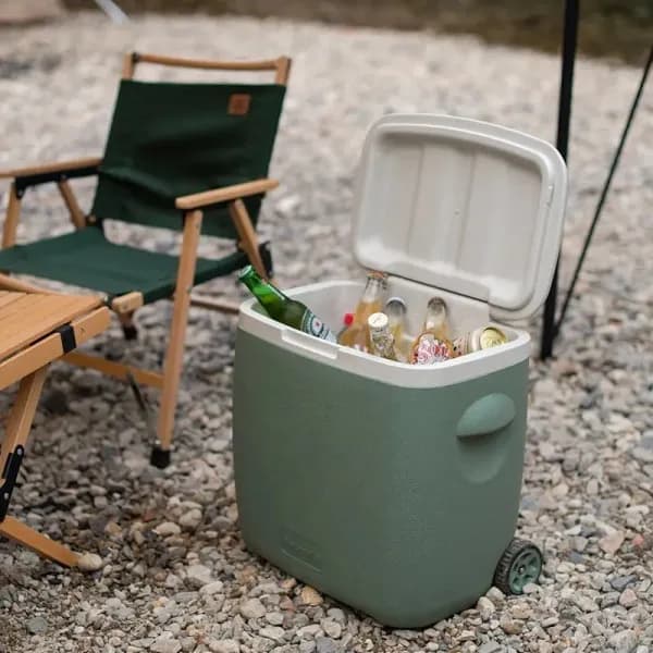 یخدان سفری نیچرهایک مدل LingDu Camping Vacuum Box 38L — تصویر ۸