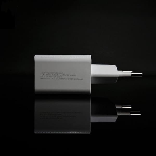 آداپتور فست شارژر اصلی ایسوس شارژر دیواری ایسوس مدل A172-050200U-EU Charger Adaptor Asus Zefone Max Pro m1 Max Pro m2 5V-2A Original 100% — تصویر ۲