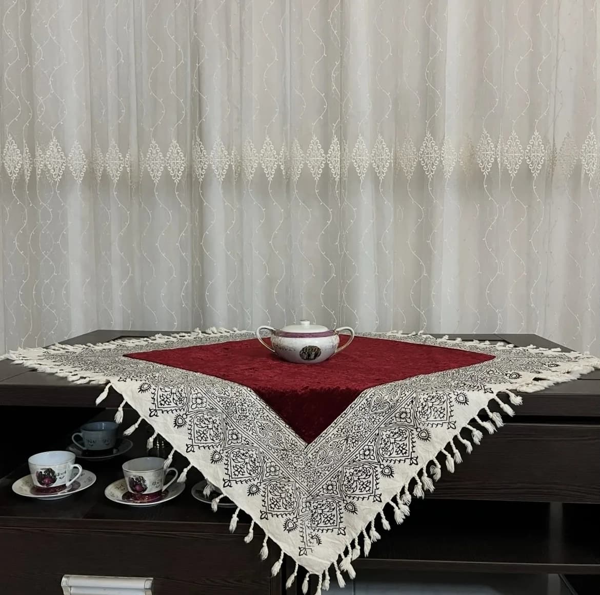 ست رومیزی ۳ تکه مدل مخمل نگار — تصویر ۳