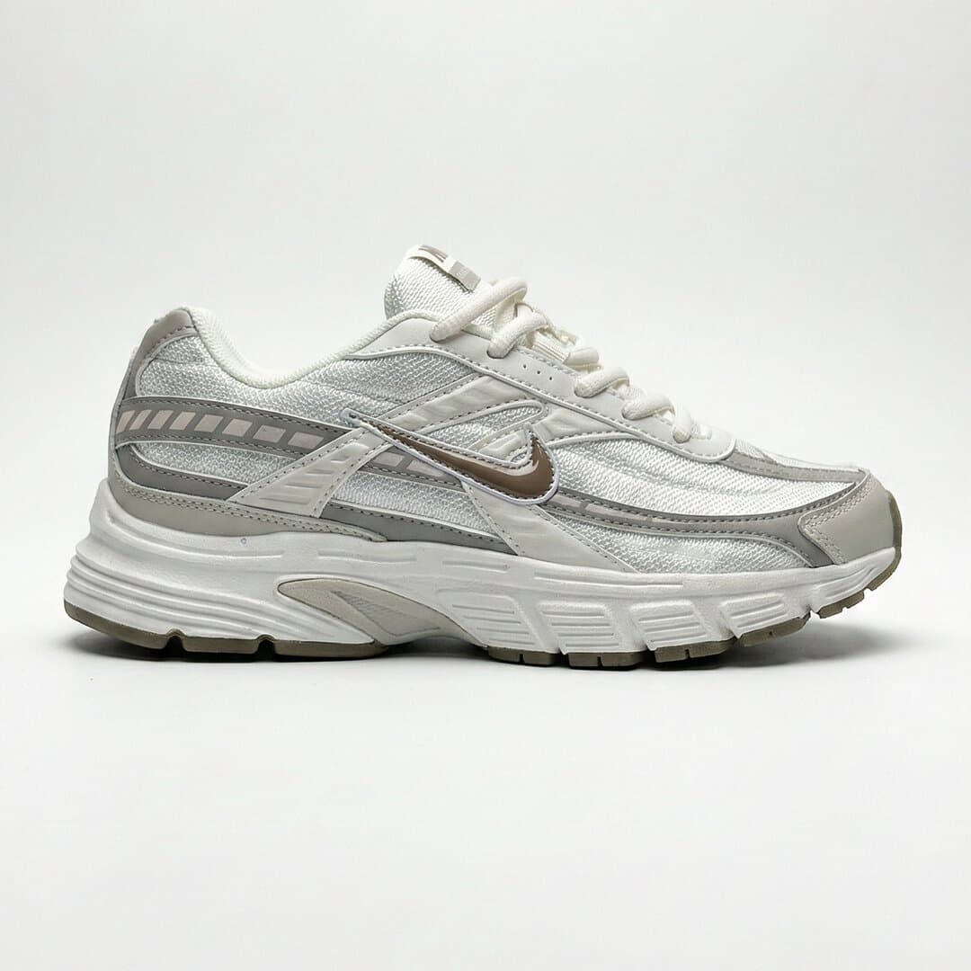 کفش کتونی نایک اینیشیتور سفید خاکستری قهوه‌ای Nike Initiator Phantom Light Bone Sail Brown IB4339