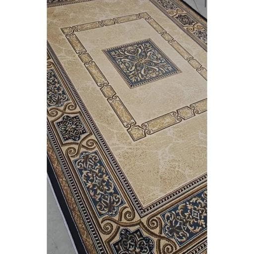 فرشینه | فرش چاپی برند حسن نیا چاپی مخمل تُرک درجه یک با زیره ضد سُر کد M222(پس کرایه) — تصویر ۳