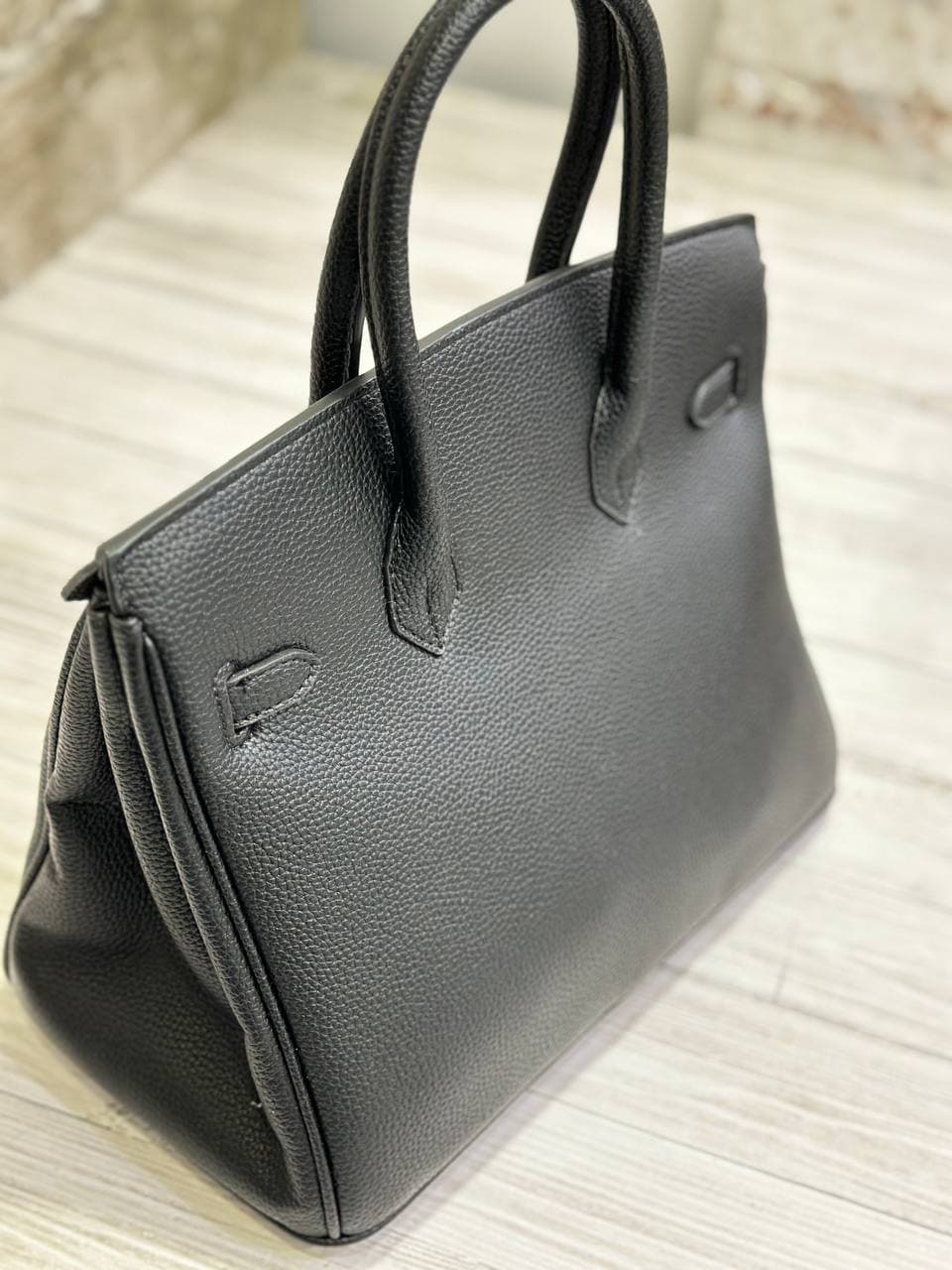 کیف وارداتی برند هرمس HERMES چرم یراق نقره ای سایز 30 سانت — تصویر ۵