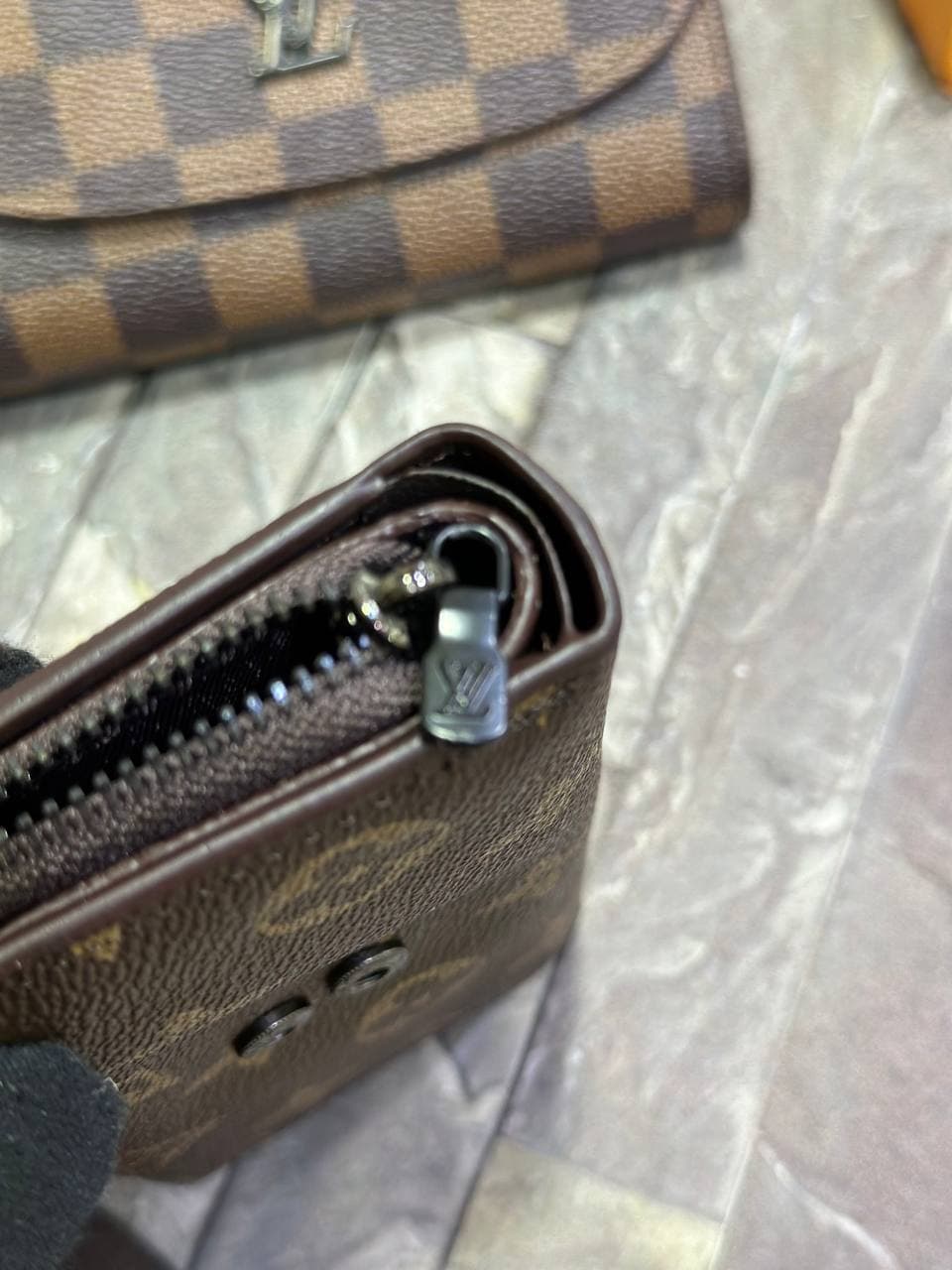 کیف پول جا کارتی برند LOUIS VOITTON لویی ویتون (LV) کد1 — تصویر ۳