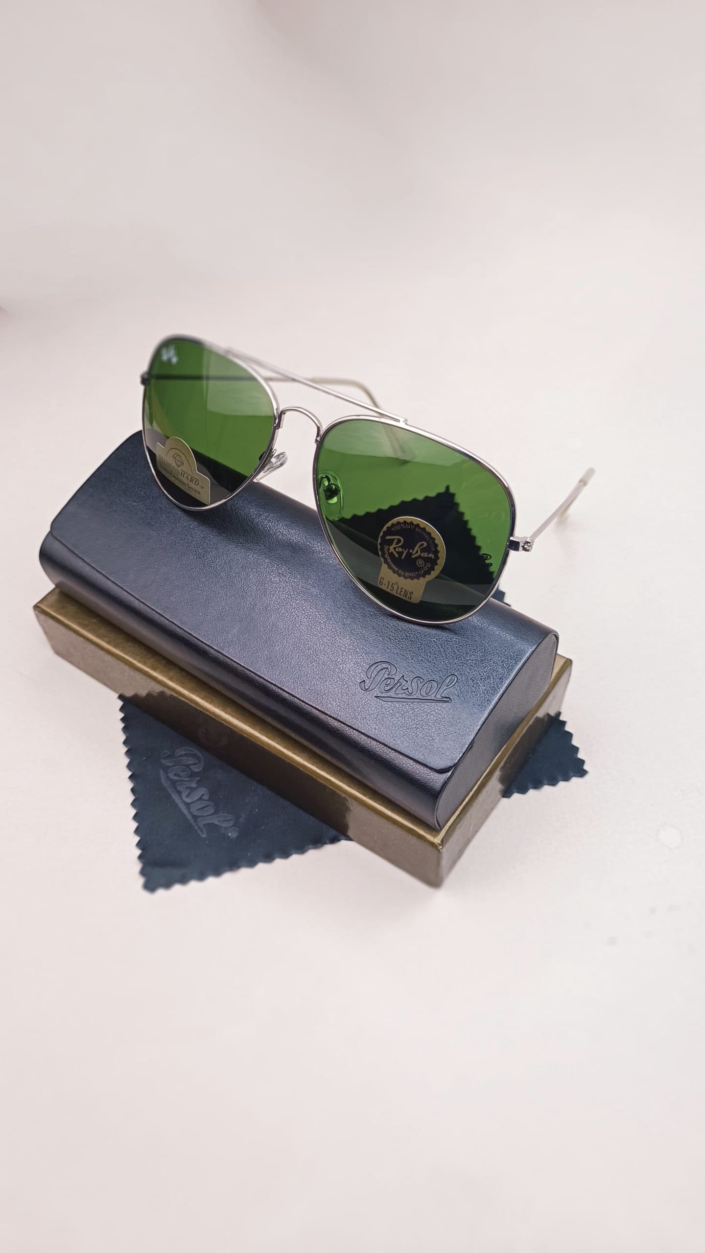 عینک آفتابی اورجینال Ray ban فریم فلزی نقره ای UV 400 — تصویر ۳