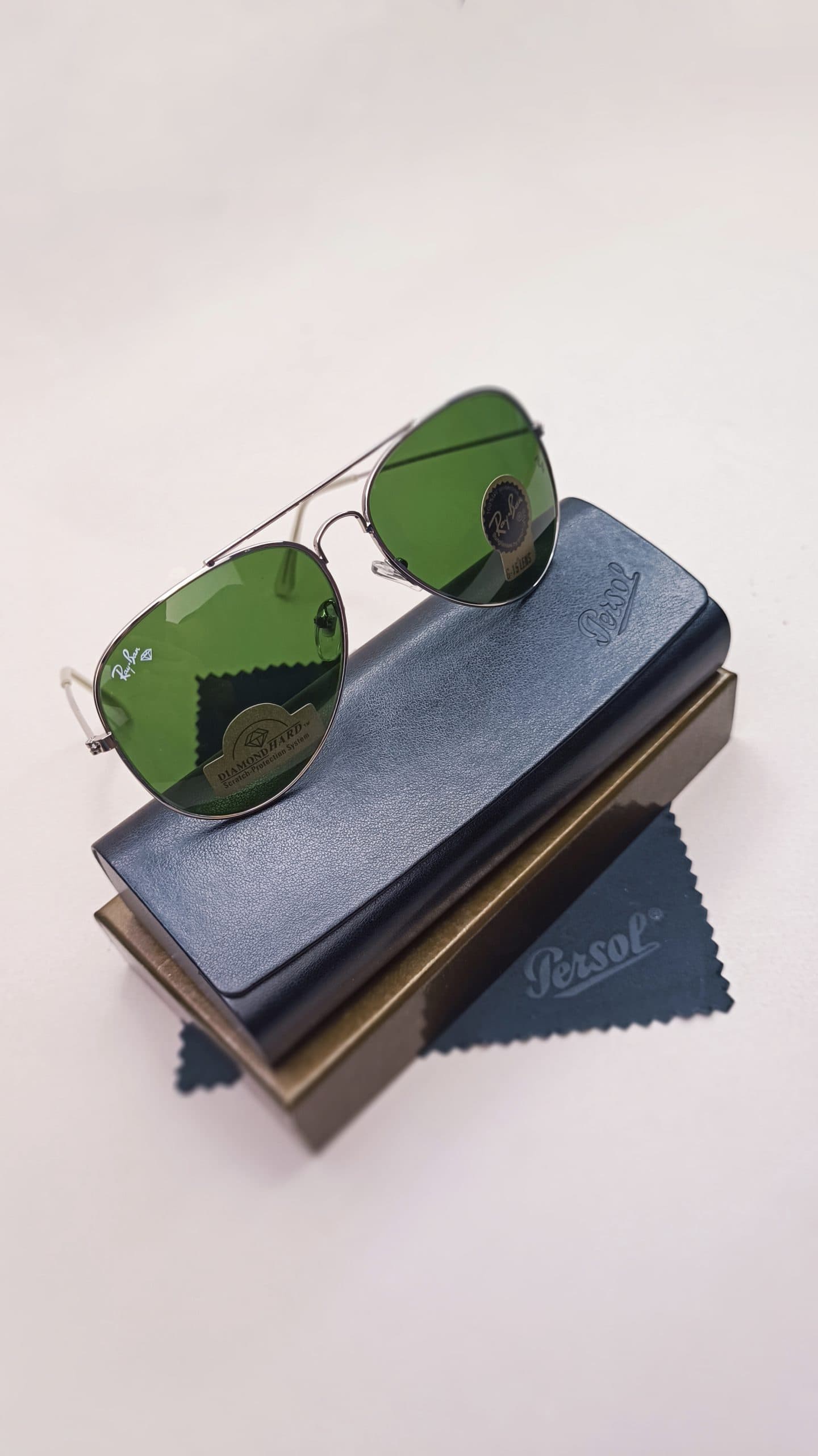 عینک آفتابی اورجینال Ray ban فریم فلزی نقره ای UV 400 — تصویر ۲