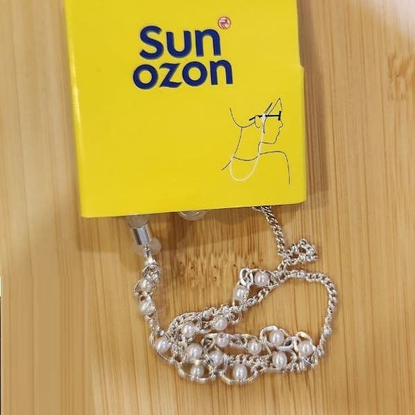 بند عینک زنجیری با مروارید پرورشی برند سان اوزون 886581 SUNOZON — تصویر ۳