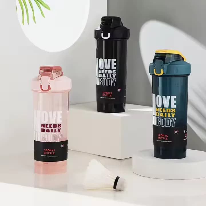 شیکر ورزشی نی دار درب ضامنی 800 میلی لیتر MOVE BODY