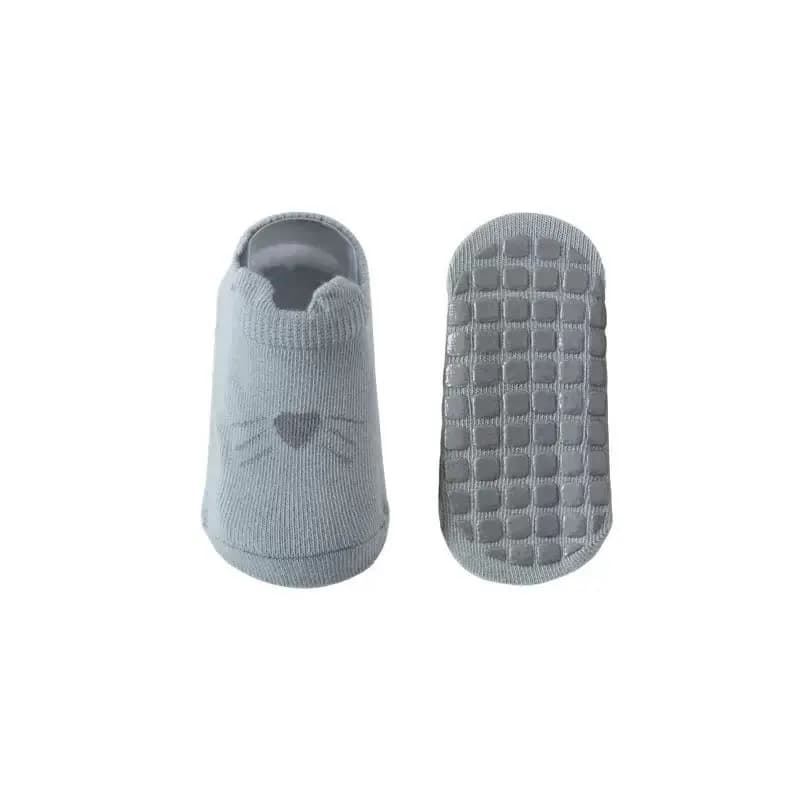 جوراب بچگانه ضد لغزش مدل آرن (مناسب کودکان 3 ماه تا 5 سال) — تصویر ۵