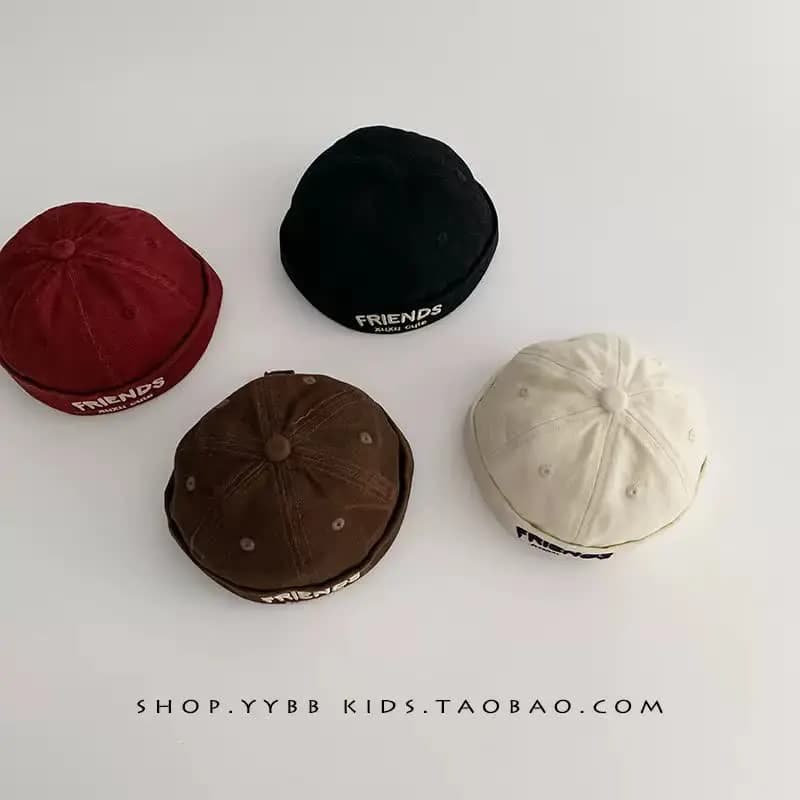 کلاه بچگانه پسرانه طرح friends (مناسب کودکان 6 ماه تا 2 سال) — تصویر ۲