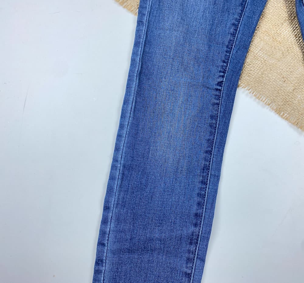 شلوار جین دخترانه برند pepperts کمر کش دار آبی رنگ – 9 تا 10 سال — تصویر ۴
