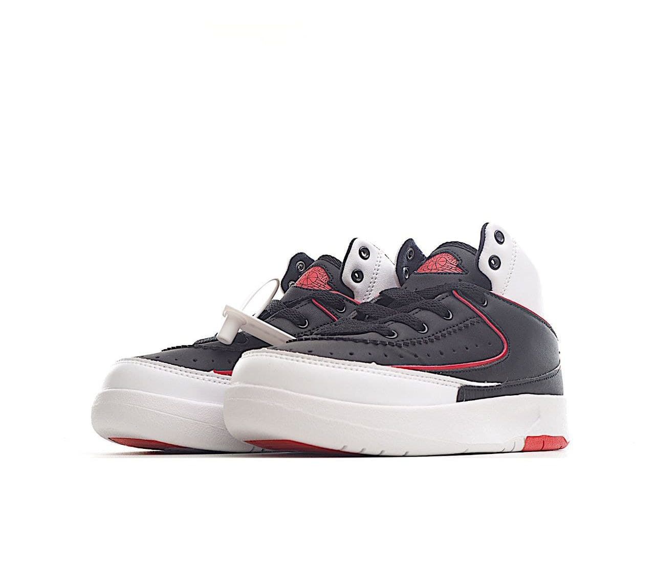 کتونی بچه گانه نایک ایر جردن ۲ شیکاگو قرمز مشکی Nike air jordan 2 Chicago