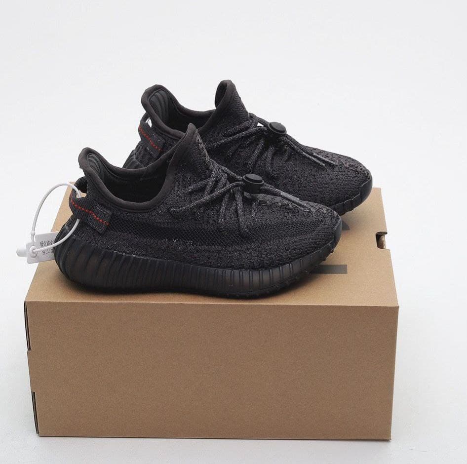 کتونی بچه گانه آدیداس یزی اسپلی ۳۵۰ تمام شبنما مشکی Adidas yeezy sply 350