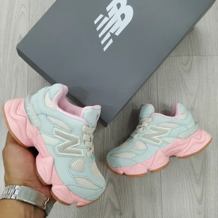 کتونی بچه گانه نیوبالانس ۹۰۶۰ طوسی صورتی New Balance 9060