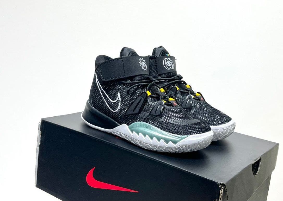 کتونی بچه گانه نایک کایری‌ ۷ بروکلین مشکی Nike Kyrie 7 Brooklyn Beats