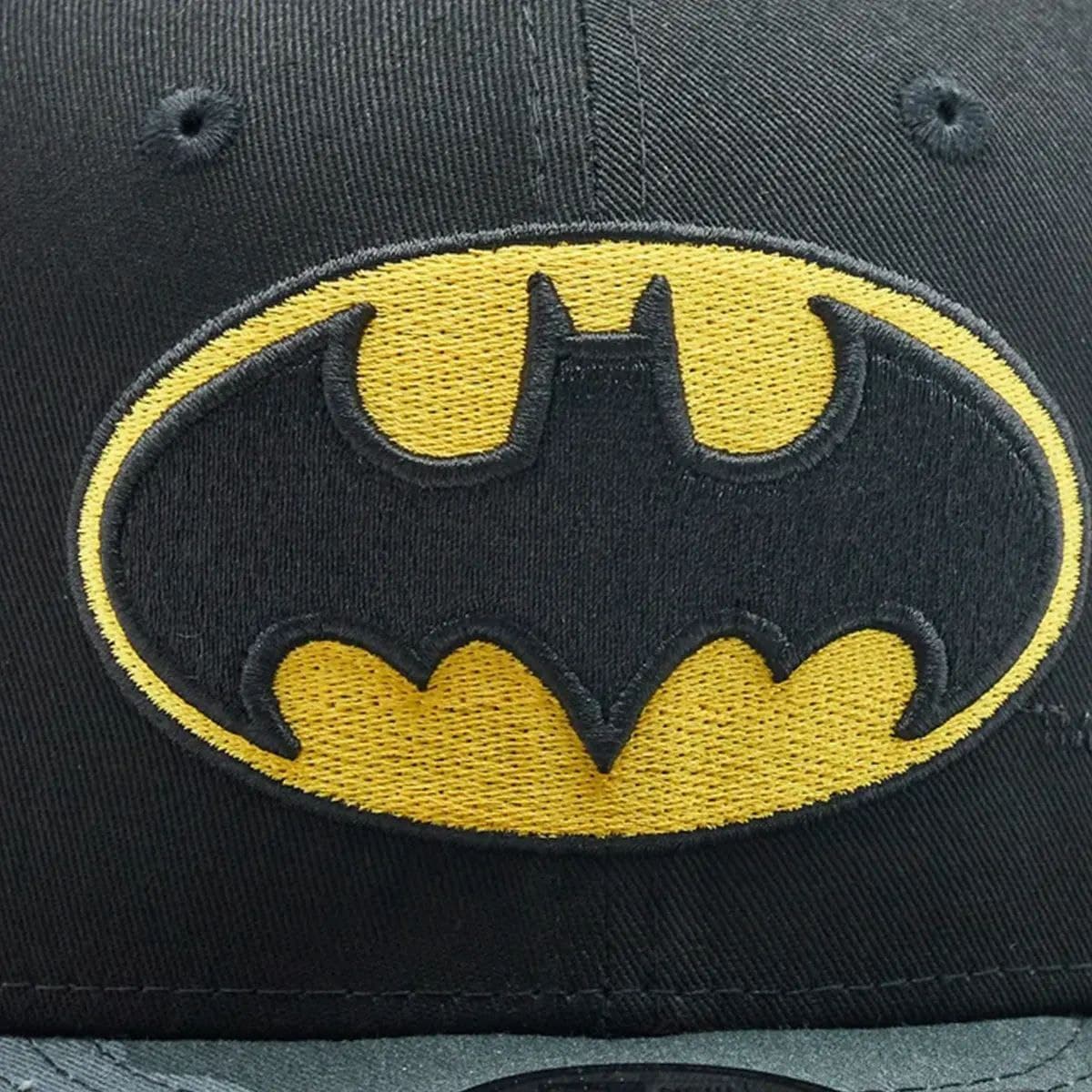 کلاه بچگانه نیو ارا مدل New Era Batman Youth DC Camo 9FIFTY Snapback Cap NW60298808 — تصویر ۳
