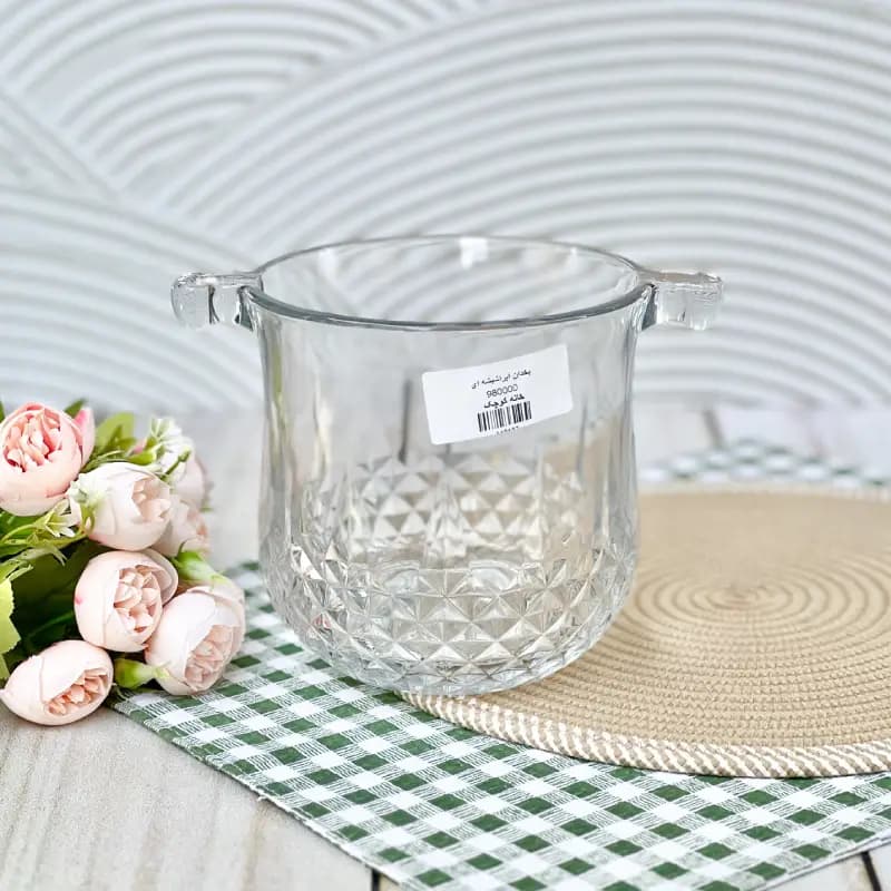 یخدان ابر شیشه ای