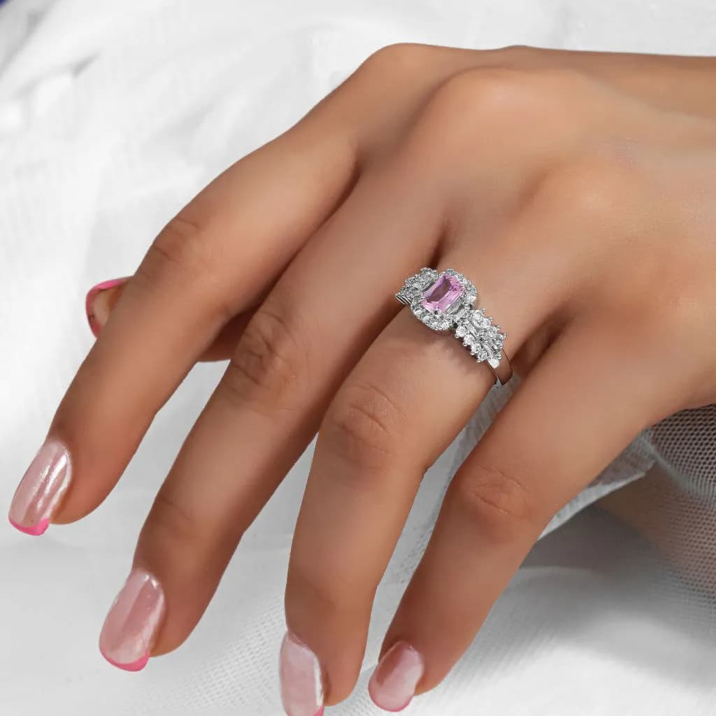 انگشتر زنانه / دخترانه فری سایز free size طرح جواهر رنگ نقره ای نگین کاری مجلسی آبکاری نقره رنگ ثابت کد zmp — تصویر ۲