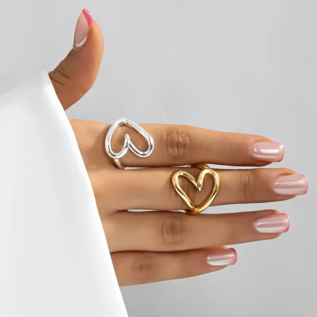 انگشتر زنانه / دخترانه فری سایز free size طرح قلب در دو رنگ نقره ای و طلایی مینیمال آبکاری نقره رنگ ثابت کد zmp — تصویر ۲