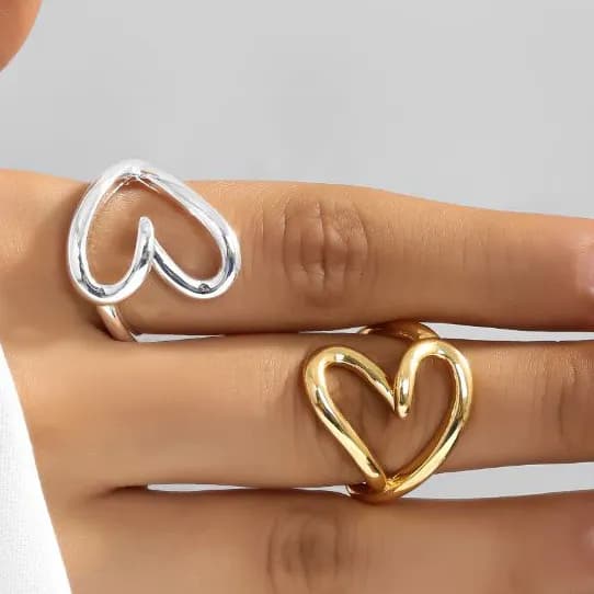 انگشتر زنانه / دخترانه فری سایز free size طرح قلب در دو رنگ نقره ای و طلایی مینیمال آبکاری نقره رنگ ثابت کد zmp
