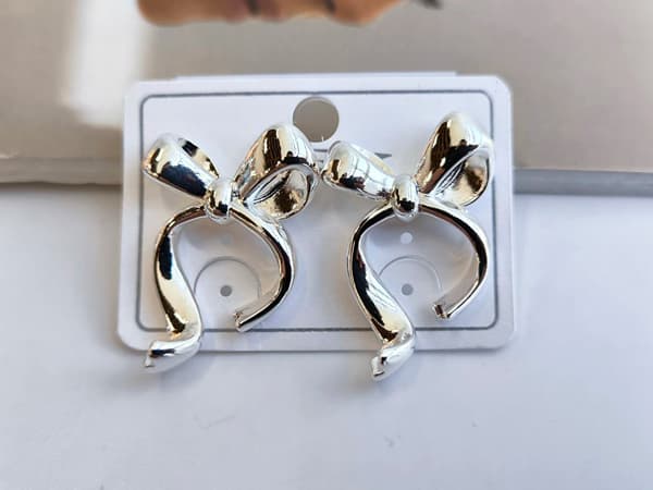گوشواره پاپیونی نقره ای مینیمال استیل کد 10386