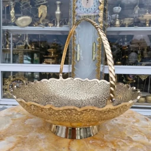 آجیل خوری برنجی دسته دار مدل سبدی قطر24 شکلات خوری برنجی طرح طاووس،ظروف پذیرایی برنجی هندی، ظروف پذیرایی برنزی هندی