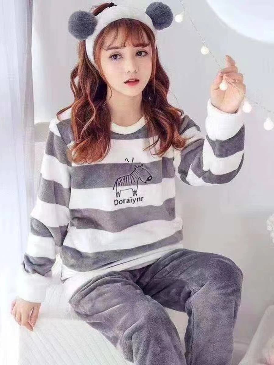 ست بلوز شلوار حوله ای راحتی طرحدار فانتزی کد 5056