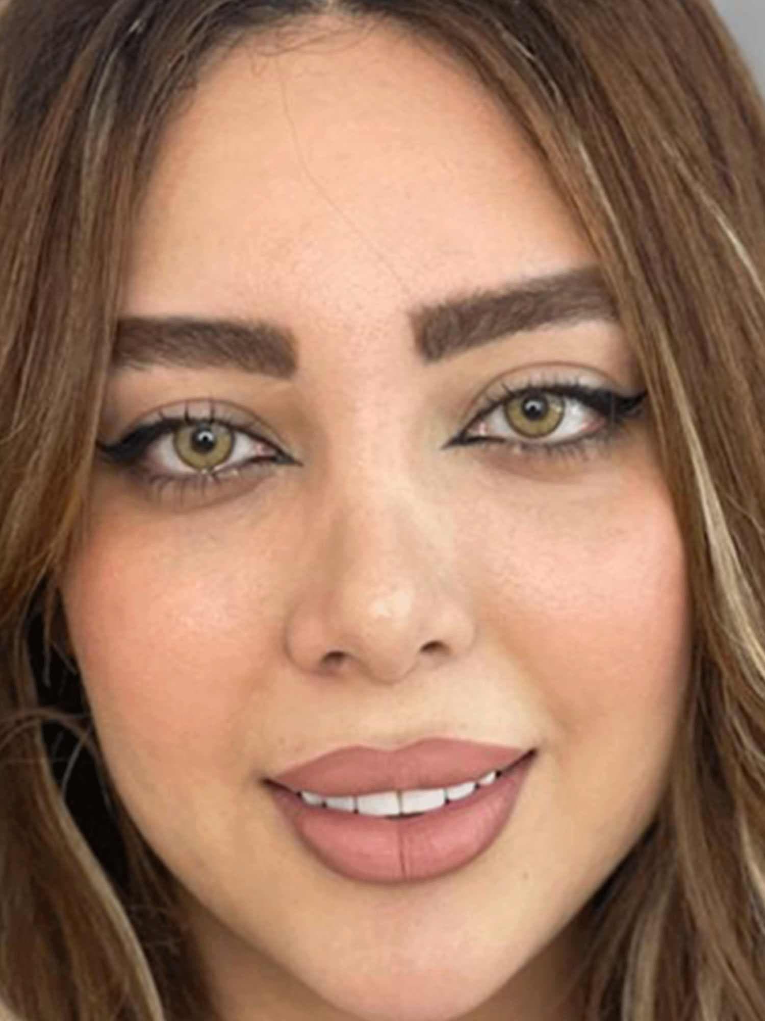 لنز رنگی سالانه آیس کالر لاکچری ویرجینیا ICE COLOR LUXURY VIRGINIA