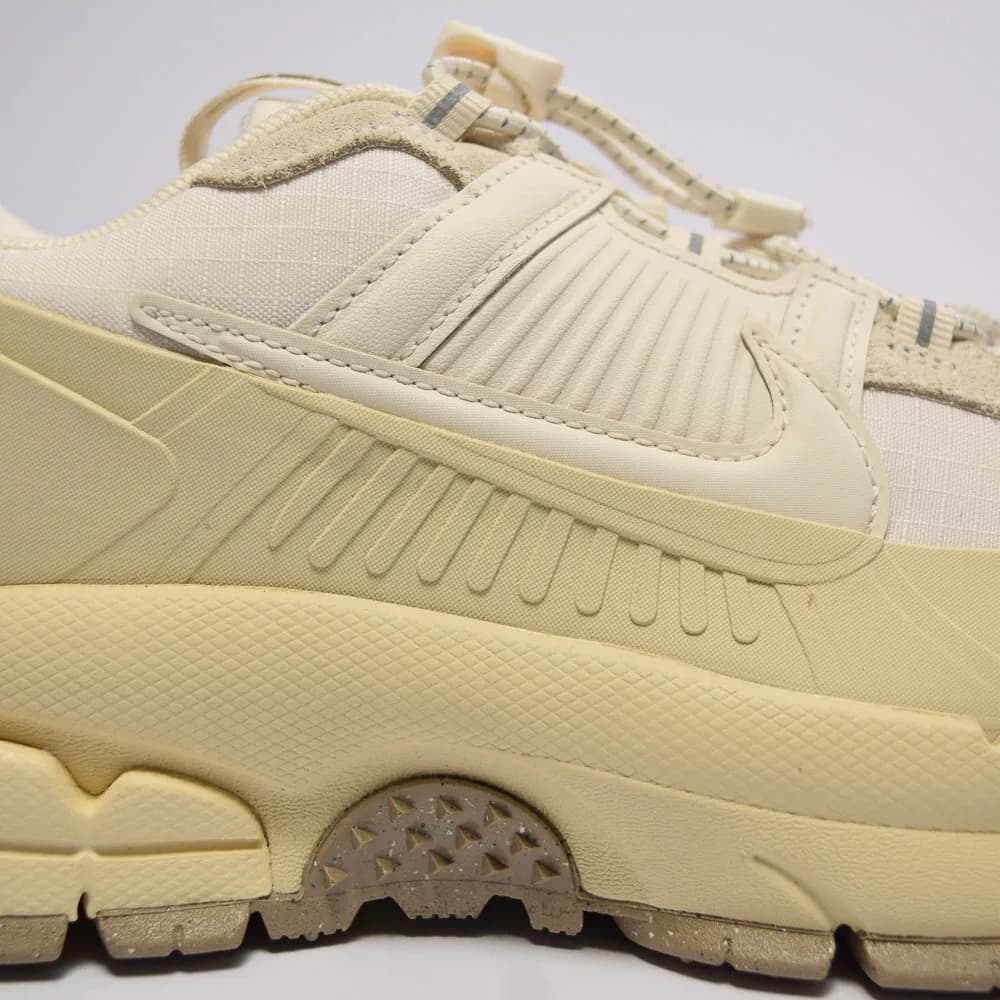 کتونی Nike مدل Vomero Roam – FV2295-101 — تصویر ۷