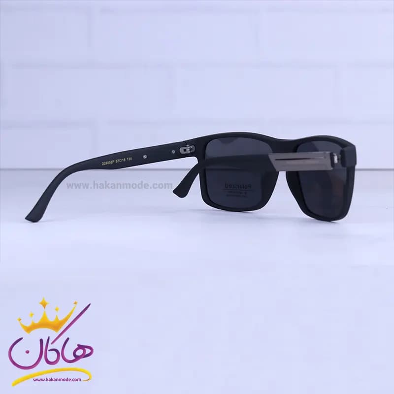 عینک آفتابی پورشه مردانه مشکی پلاریزه D24552P/1 — تصویر ۴