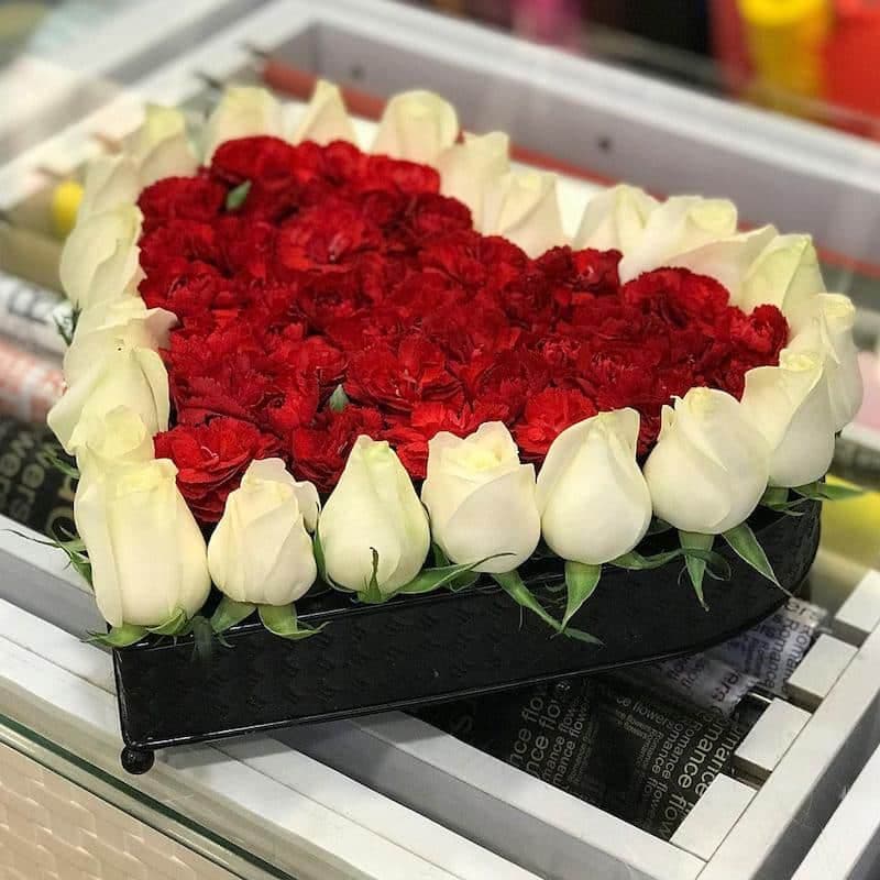 باکس قلب گل رز و میخک — تصویر ۲