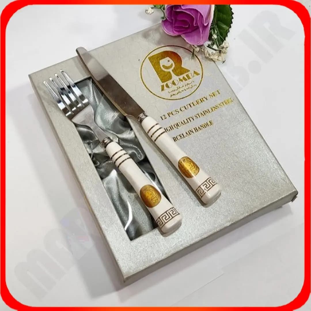 ست کارد و چنگال جعبه‌ای طرح ورساچ طلایی زومبا مدل 1-29418