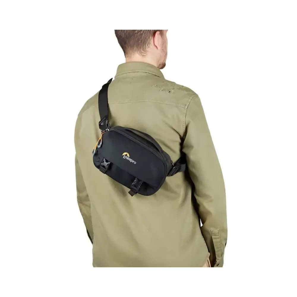 کیف دوربین Lowepro Trekker Lite HP 100 مشکی — تصویر ۷