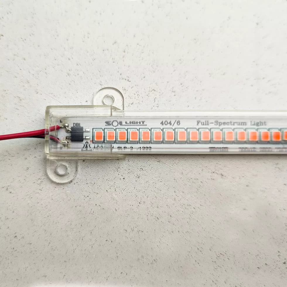 لامپ رشد گیاه 7 وات مدل فول اسپکتروم 220v طرح ریسه ال ای دی بسته 2 عددی — تصویر ۲