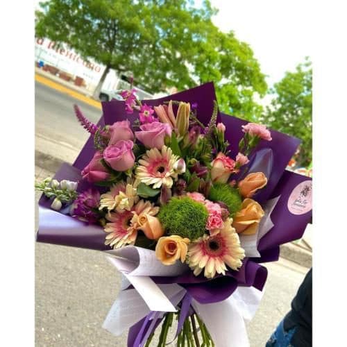 ارسال فوری گل برای آزمایشگاه یکتا تهران 7685