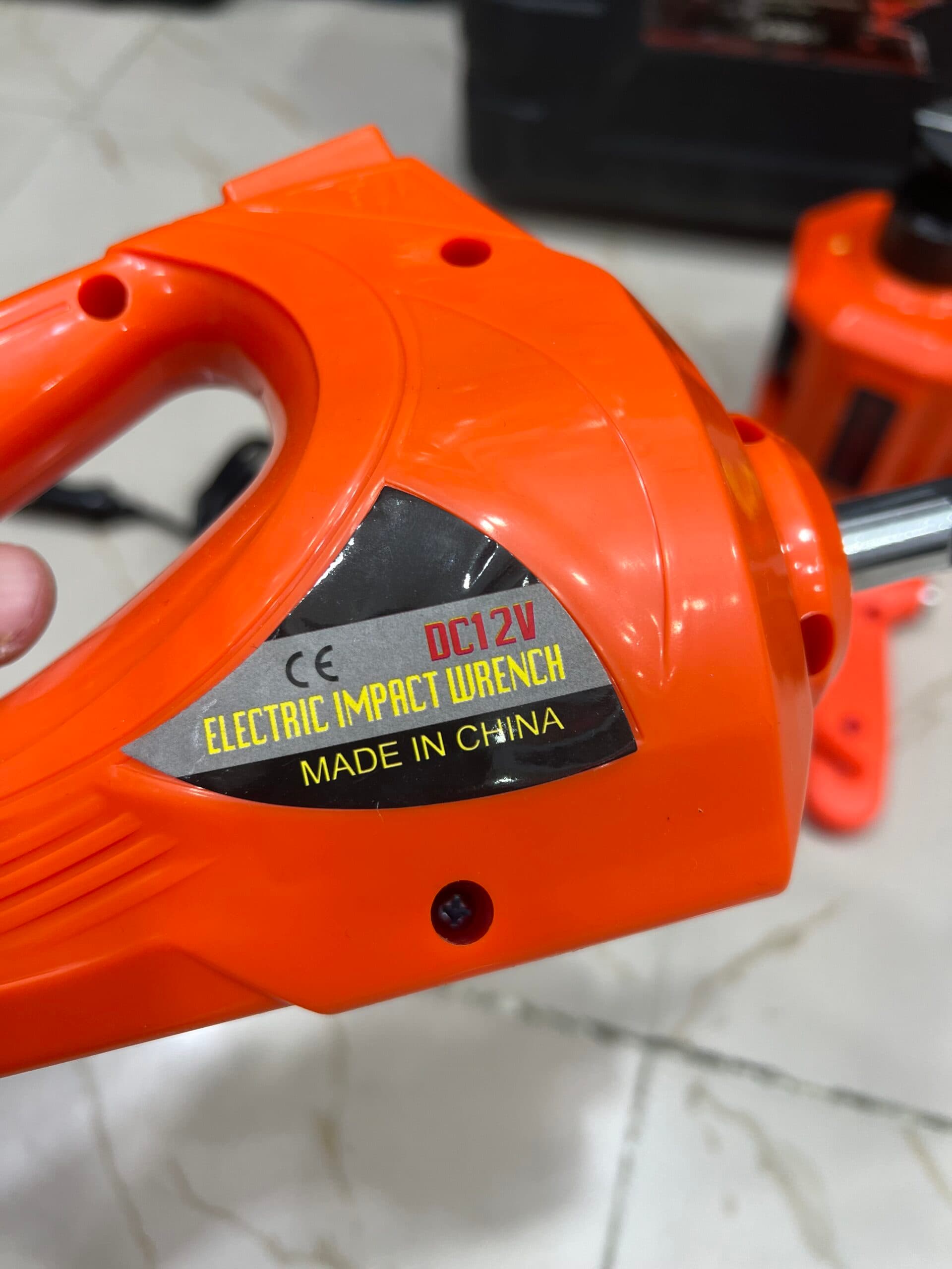 پک کامل آپاراتی جک پمپ باد و بکس فندکی مدل G-Z 3-in-1 Car Repair Tool Kit — تصویر ۴