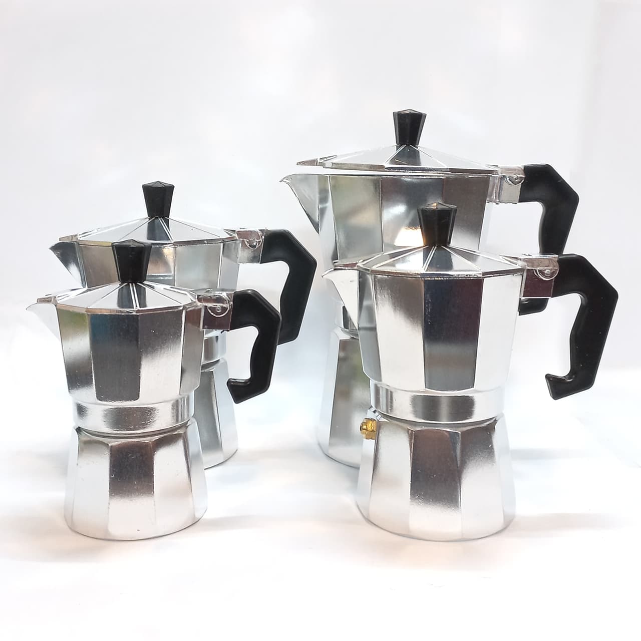موکاپات شش کاپ Simple کد 10473 – موکاپات ساده شش کاپ آلومینیومی – موکاپات بزرگ خانوادگی — تصویر ۲
