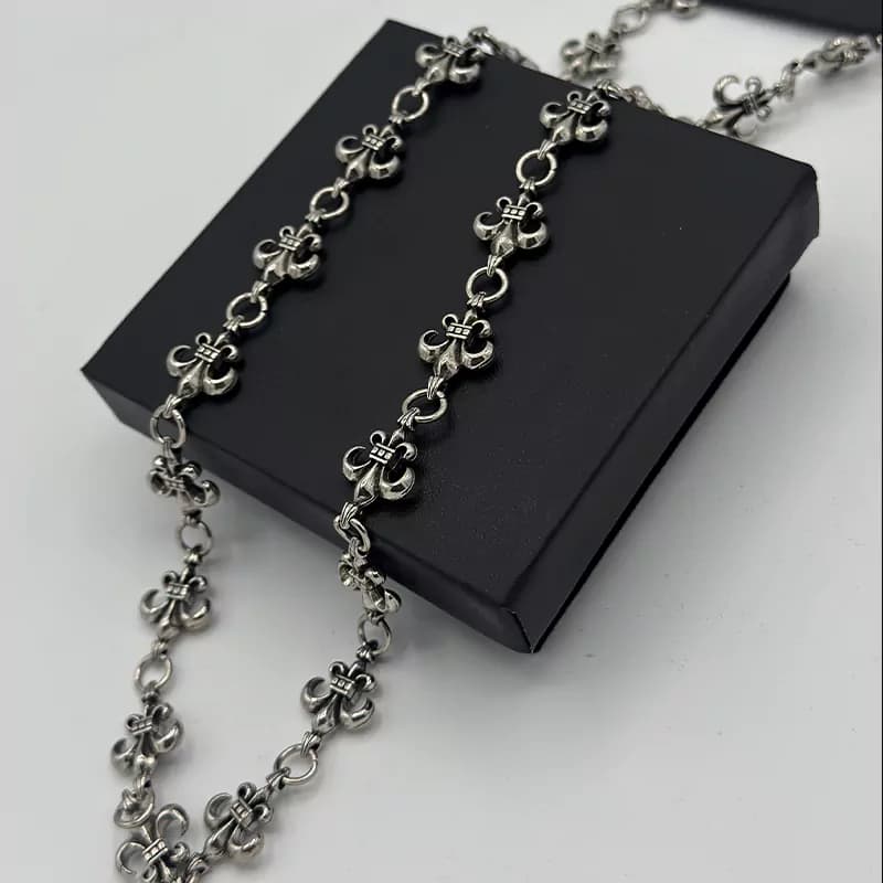 گردنبند کروم هارتز کد 26 (Chrome Hearts) — تصویر ۲