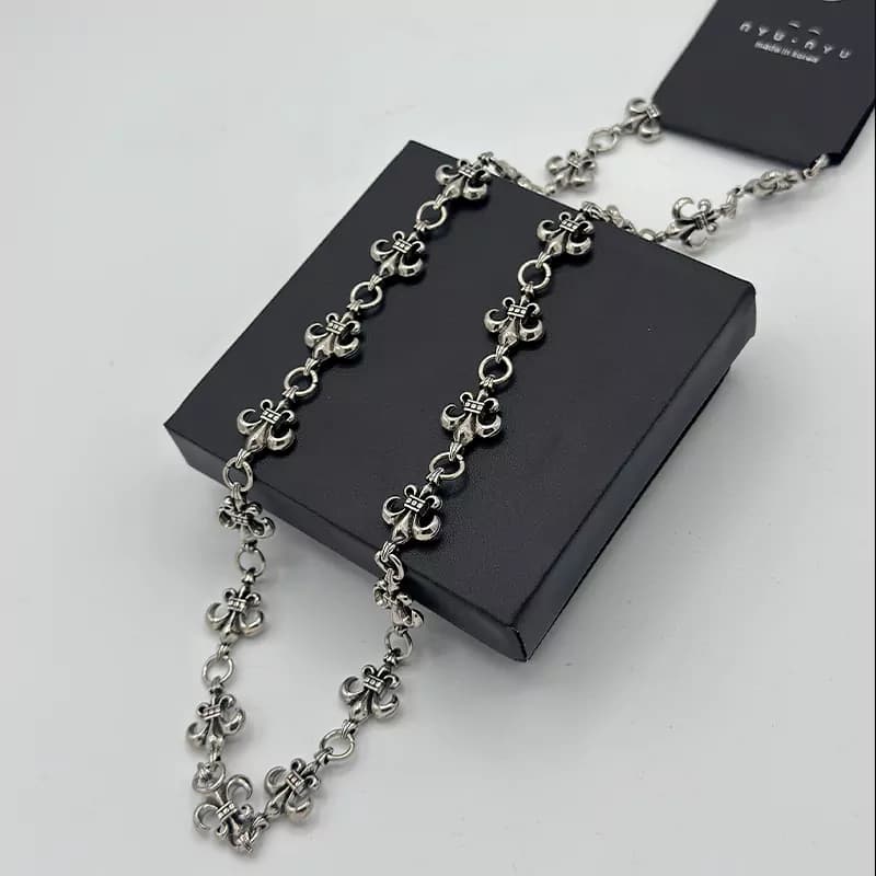 گردنبند کروم هارتز کد 26 (Chrome Hearts)