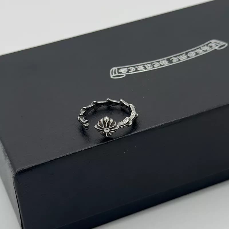 انگشتر کروم هارتز استیل کد 10 (Chrome Hearts)