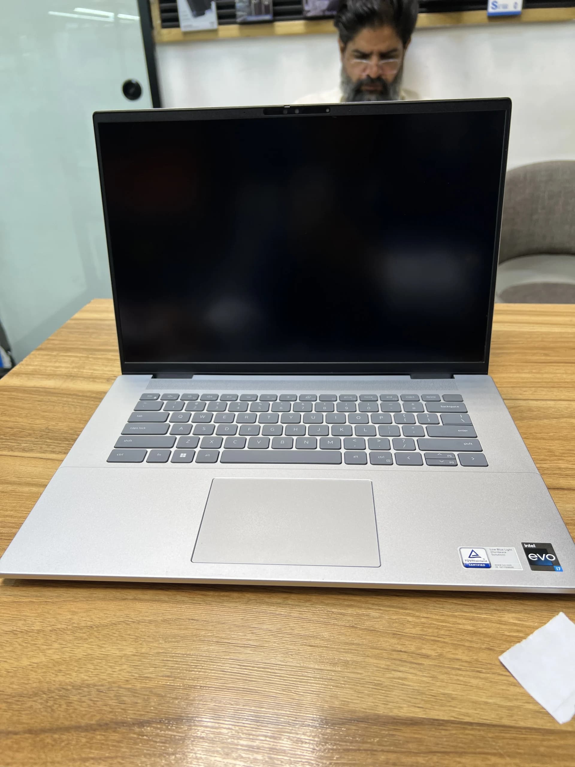 دل ۷۶۳۰ دست دوم ۱۵.۶ اینچی Dell inspiron (7630) Core i7-13 -۳۲GB-256GB-نقره ای — تصویر ۲