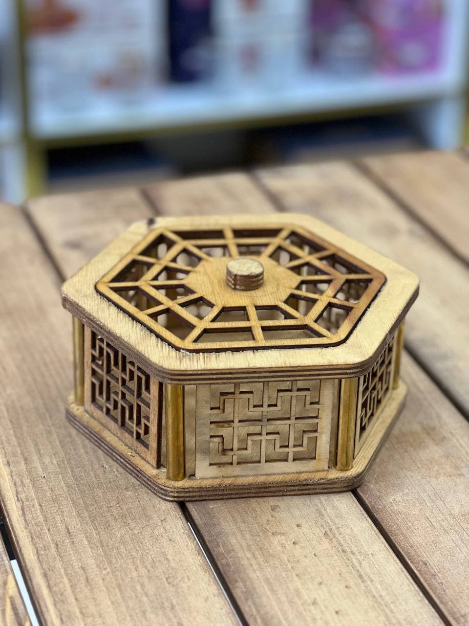 شکلات خوری مشبک