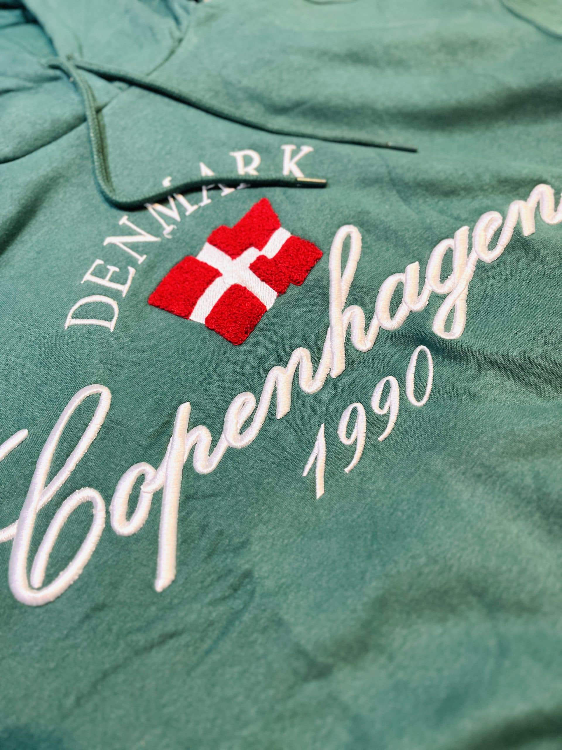 هودی🇩🇰Denmark — تصویر ۲