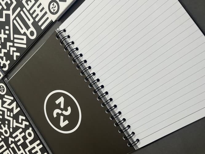 دفتر80‌برگ وزیری سیمی جلدسخت دوسویه — تصویر ۲