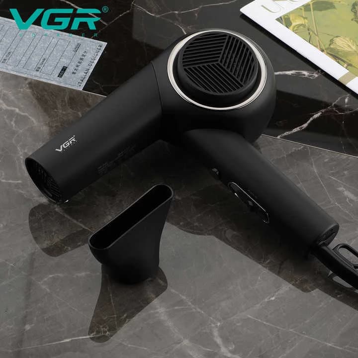 سشوار حرفه ای وی جی آر مدل V-420 توان 2000 وات — تصویر ۳